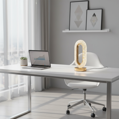 Lampe am Schreibtisch